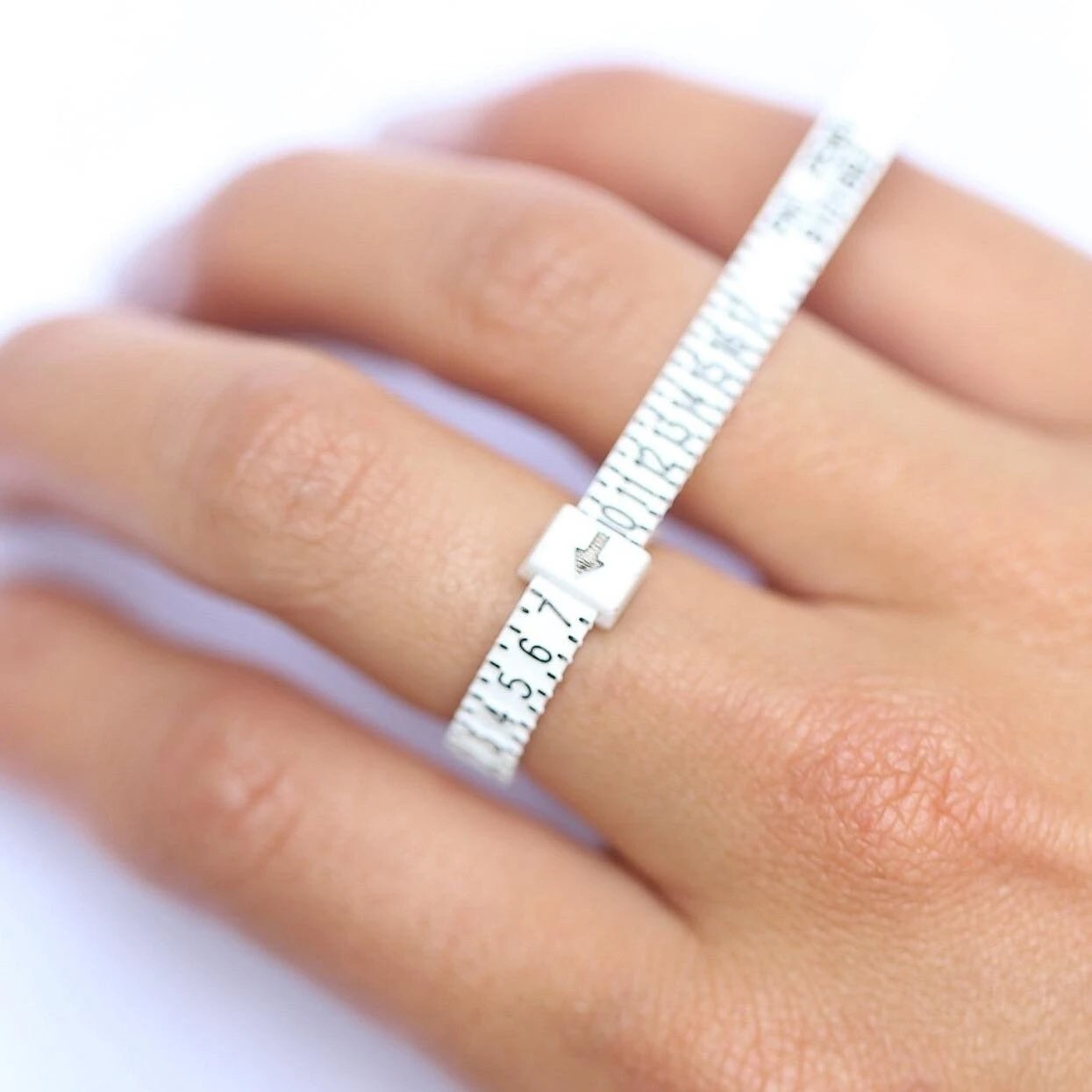 Adjustable Ring Sizer Tool: Reusable Finger Measurement